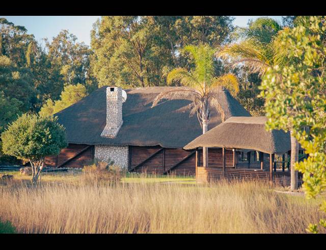1,500M² LODGE FOR SALE IN HARTEBEESFONTEIN